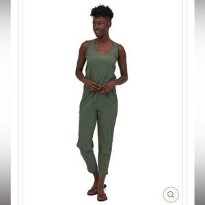 Patagonia Fleetwith Romper (small) great condition.